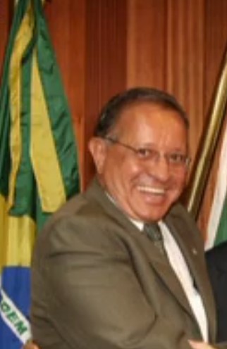 Ismar Estulano Garcia
